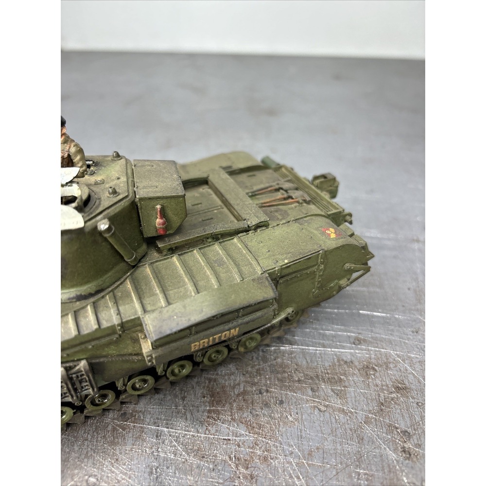 1/35 Built Painted British Churchill Crocodile Flamethrower Tank BRITON W/Figure - Picture 4 of 13
